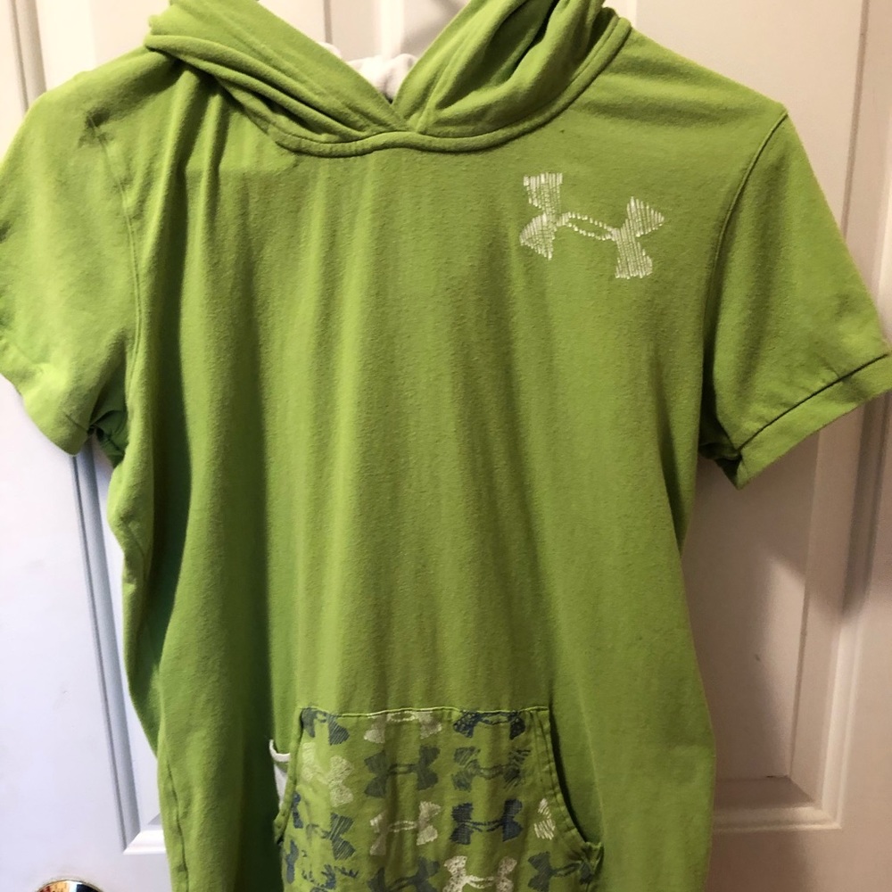Under Armour woman’s fitted short sleeve hoodie, M - Picture 1 of 5